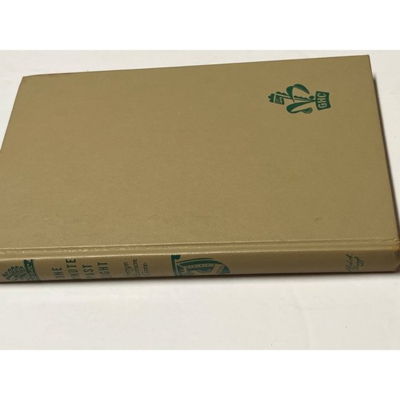 One Minute Past Eight - Picture 2 of 5